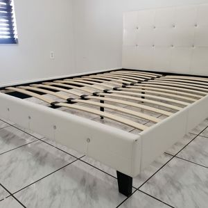 Queen bed with mattress